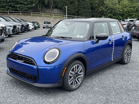 New 2026 MINI Cooper 4-Door Hardtop FWD image 1