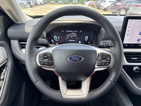 New 2025 Ford Explorer Active w/ Active Comfort Package image 14