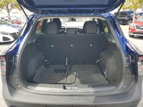 Certified 2025 Nissan Kicks SV image 6