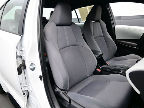 Used 2024 Toyota Corolla SE FWD image 13