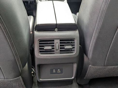 Certified 2023 Nissan Rogue SL image 18