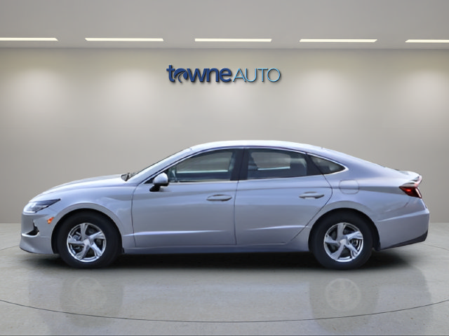 Used 2023 Hyundai Sonata SE FWD image 2