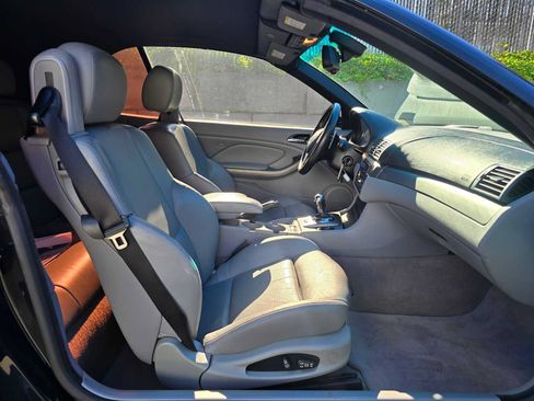 Used 2006 BMW M3 Convertible RWD image 11