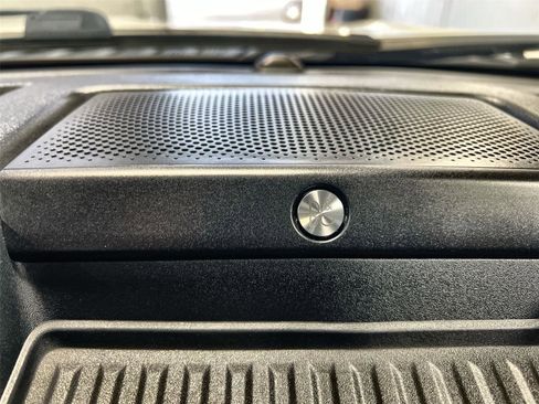 Used 2018 Ford F150 Platinum w/ Technology Package image 21