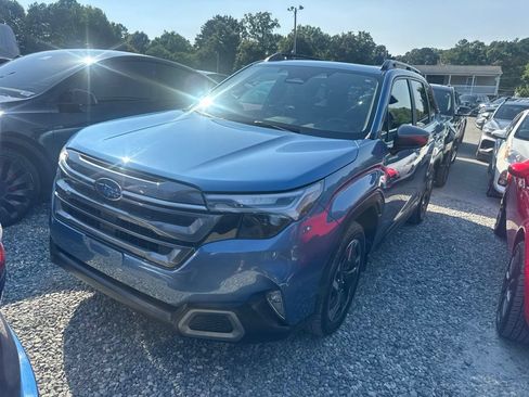 Used 2025 Subaru Forester Limited w/ Protection Package AWD/4WD image 1