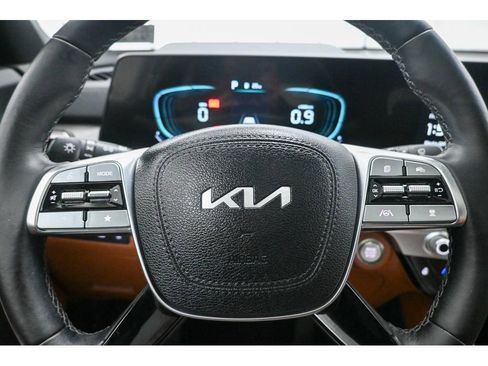 Used 2023 Kia Telluride EX X-Line image 35