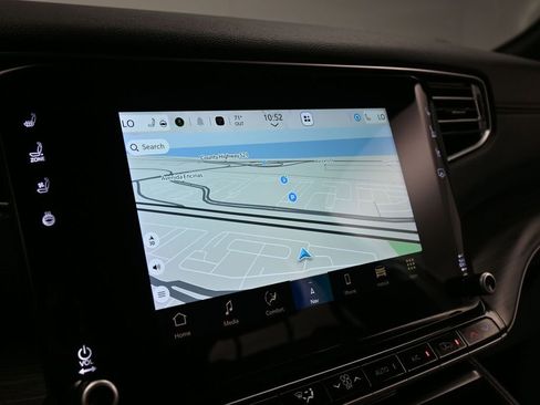 Used 2024 Jeep Wagoneer Series II w/ Flexible Seating Group image 16