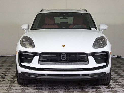 Used 2026 Porsche Macan image 10
