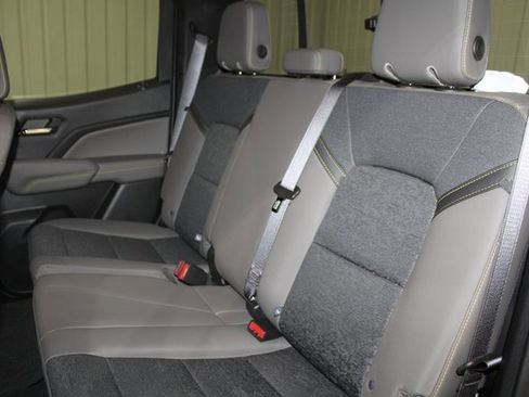 Used 2024 Chevrolet Colorado ZR2 w/ Technology Package image 17