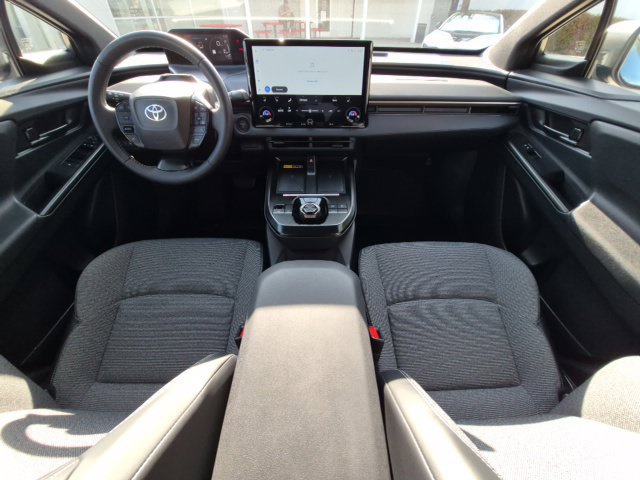 Used 2026 Toyota bZ FWD image 17