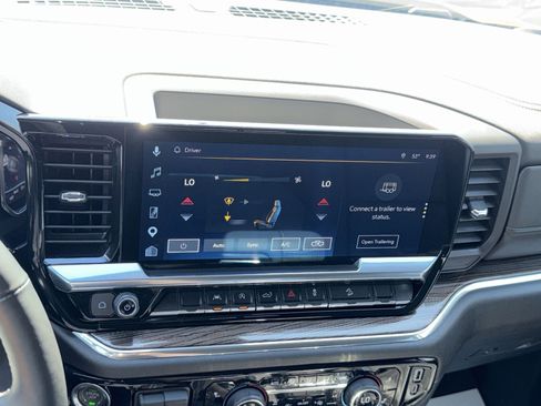 Used 2024 Chevrolet Silverado 1500 LT w/ Z71 Off-Road Package image 21