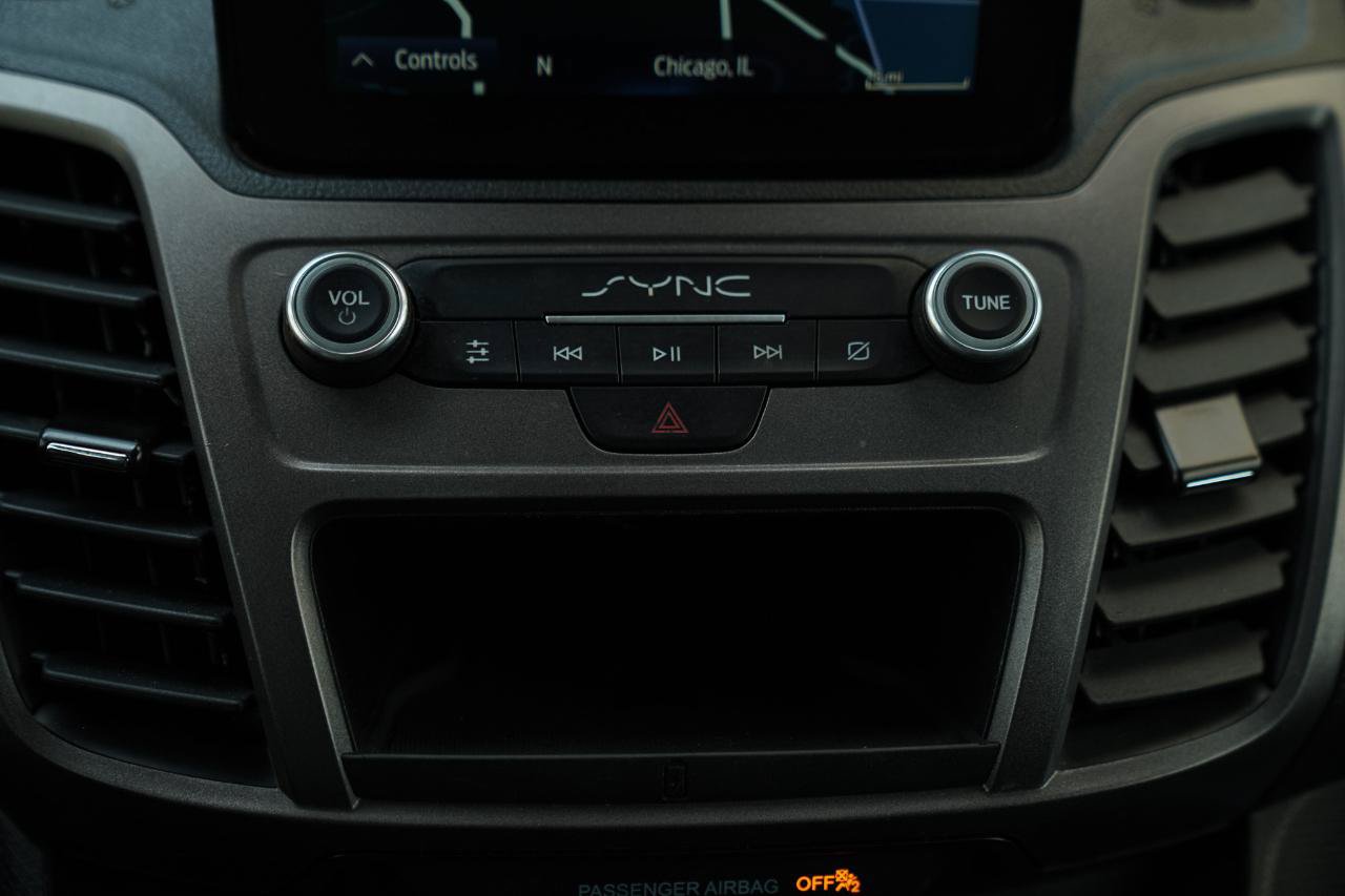 Used 2022 Ford Transit Connect XLT FWD image 24