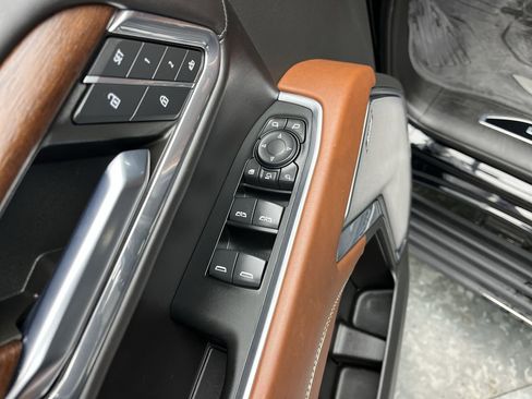 Certified 2024 GMC Sierra 2500 Denali Ultimate w/ Snow Plow Prep/Camper Package image 11