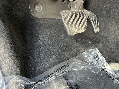 Used 2019 INFINITI QX50 Essential w/ Premium Heat Package image 17