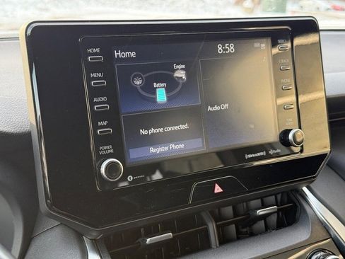 Used 2021 Toyota Venza XLE image 23