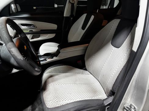 Used 2011 Chevrolet Equinox LS image 14