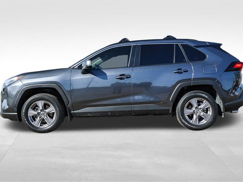 Used 2024 Toyota RAV4 XLE AWD/4WD image 9
