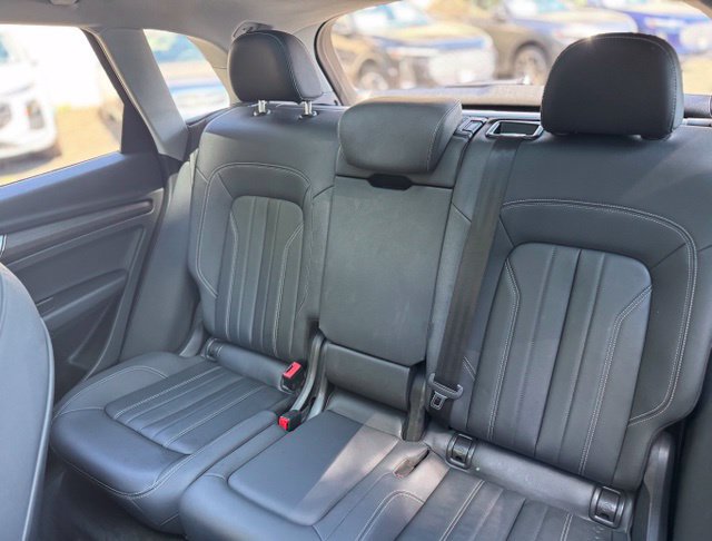 Used 2023 Audi Q5 Premium w/ Convenience Package AWD/4WD image 23