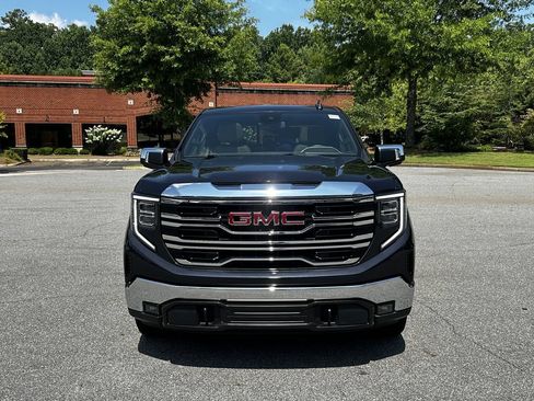 Used 2023 GMC Sierra 1500 SLT w/ SLT Premium Package AWD/4WD image 2