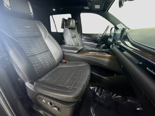 Used 2024 Cadillac Escalade Sport Platinum AWD/4WD image 28