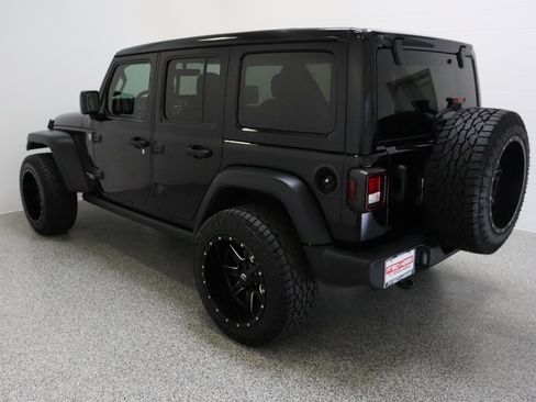 Used 2021 Jeep Wrangler Unlimited Sport w/ Sun And Sound Package AWD/4WD image 9