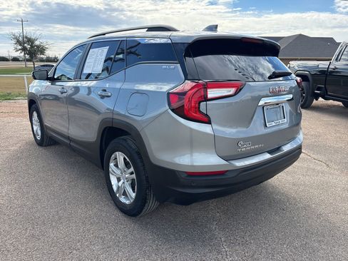 Certified 2024 GMC Terrain SLE w/ Driver Convenience Package image 3