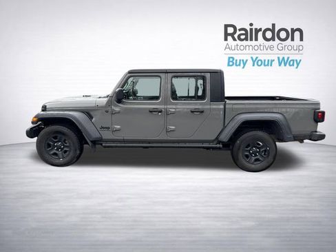 Used 2023 Jeep Gladiator Sport image 36