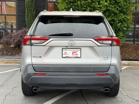 Used 2020 Toyota RAV4 XLE AWD/4WD image 14