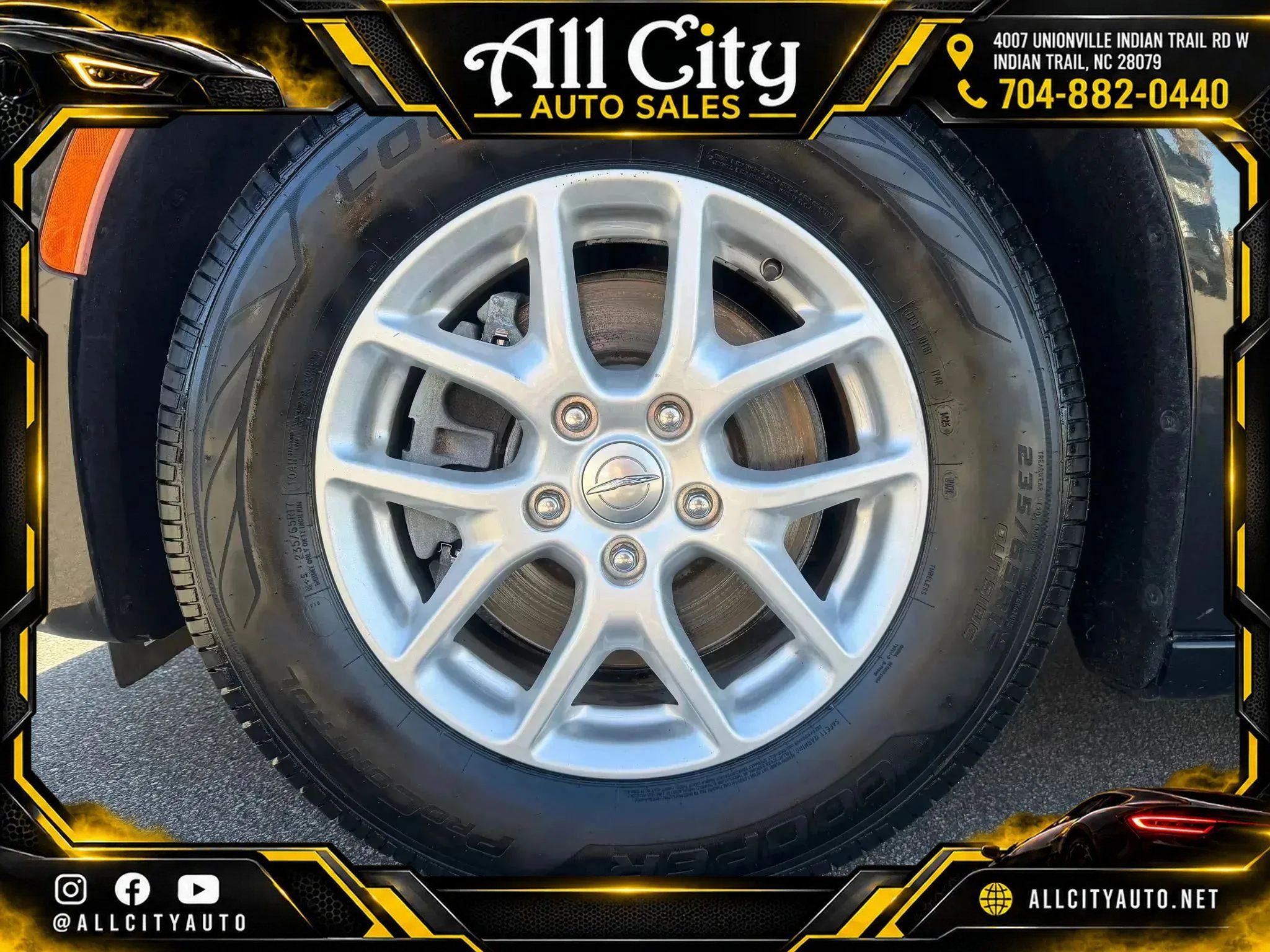 Used 2020 Chrysler Voyager Lxi FWD image 39