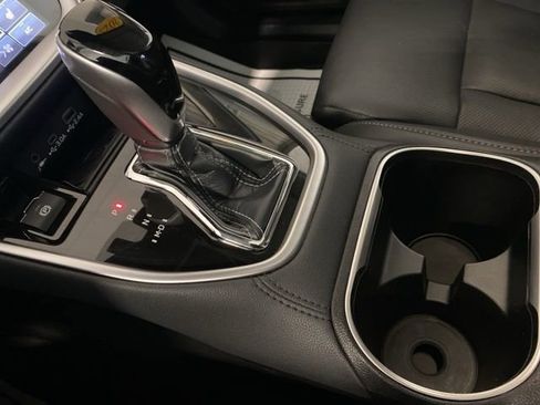 Used 2023 Subaru Outback Limited image 21