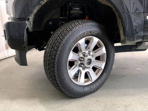 Used 2017 Ford F250 Platinum w/ Platinum Ultimate Package AWD/4WD image 20
