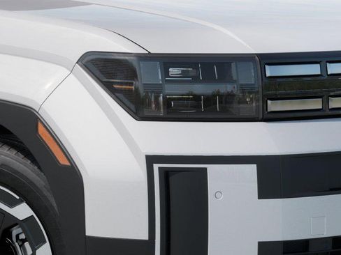 New 2025 Hyundai Santa Fe SE image 9