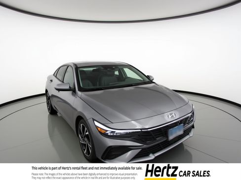 Used 2025 Hyundai Elantra SEL FWD image 1