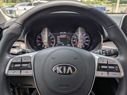 Used 2021 Kia Telluride SX w/ Towing Package FWD image 29