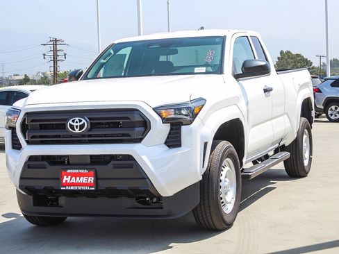 New 2025 Toyota Tacoma SR image 3
