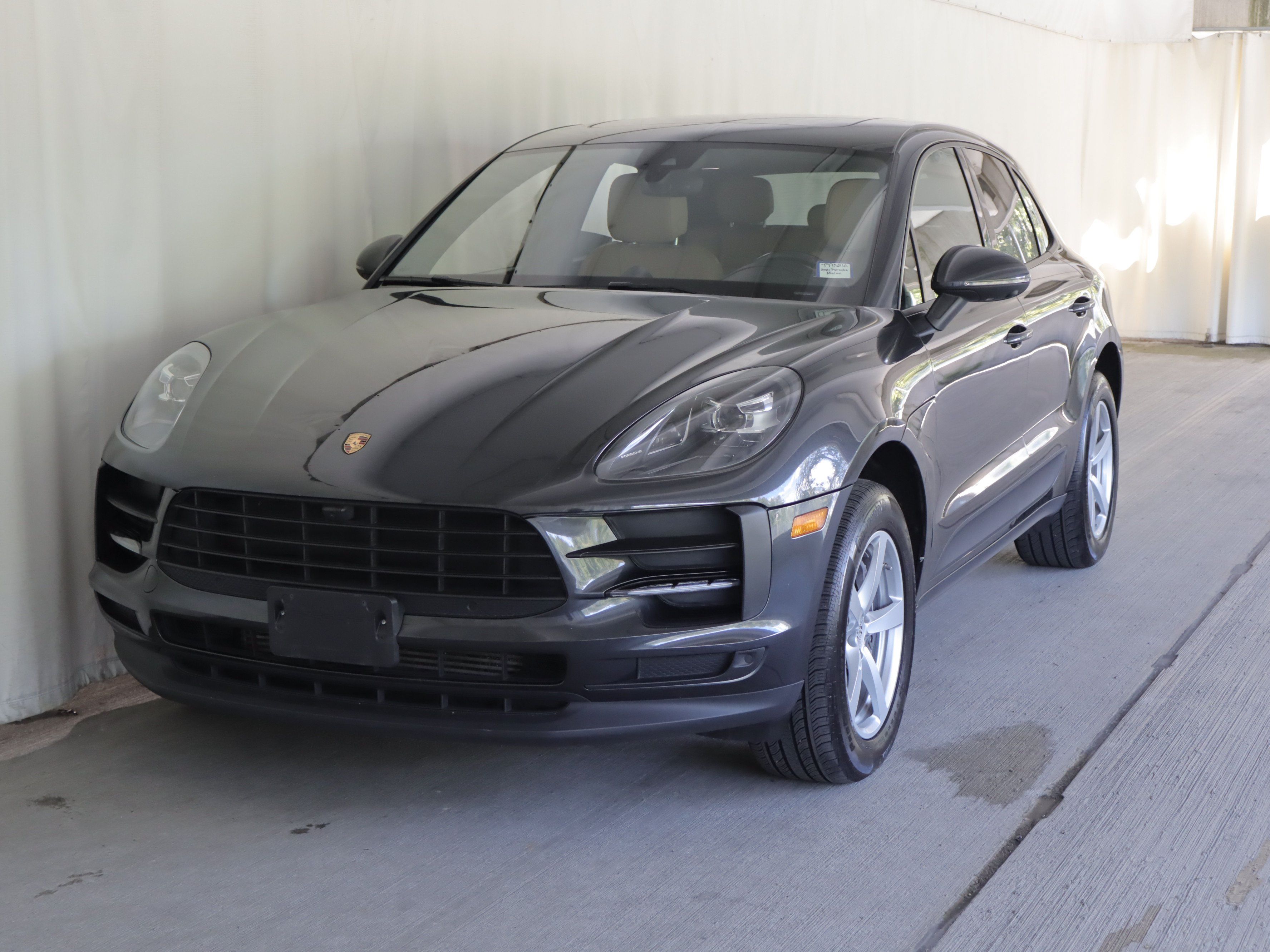 Used 2021 Porsche Macan AWD/4WD image 26
