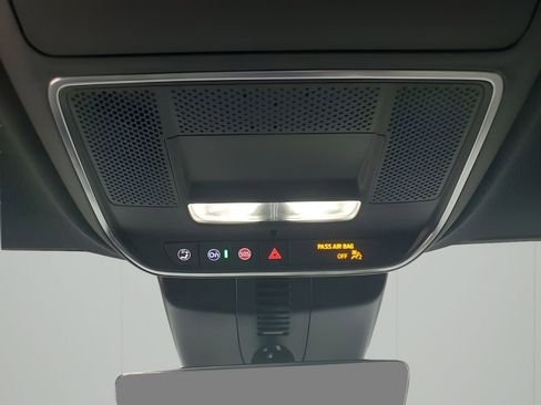 Used 2026 Chevrolet Traverse High Country image 43