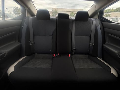 Used 2025 Nissan Versa SV FWD image 37