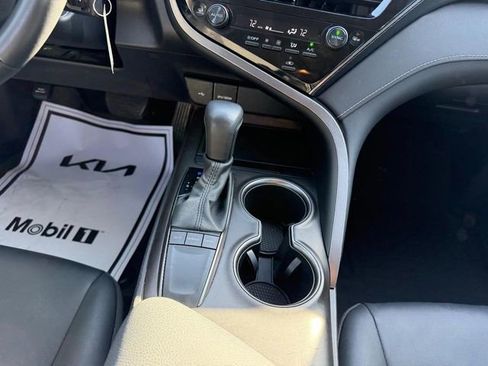 Used 2023 Toyota Camry SE image 13