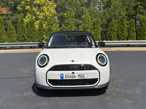 Used 2026 MINI Cooper 2-Door Hardtop FWD image 12
