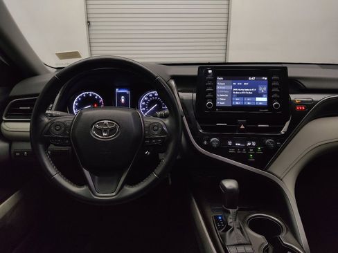 Used 2022 Toyota Camry SE FWD image 22