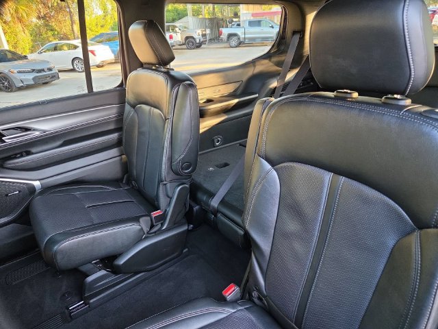 Used 2024 Jeep Wagoneer Series II w/ Convenience Group I AWD/4WD image 26