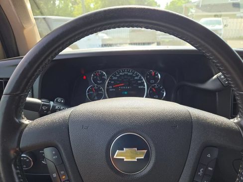 Used 2021 Chevrolet Express 2500 w/ Safety Package RWD image 27