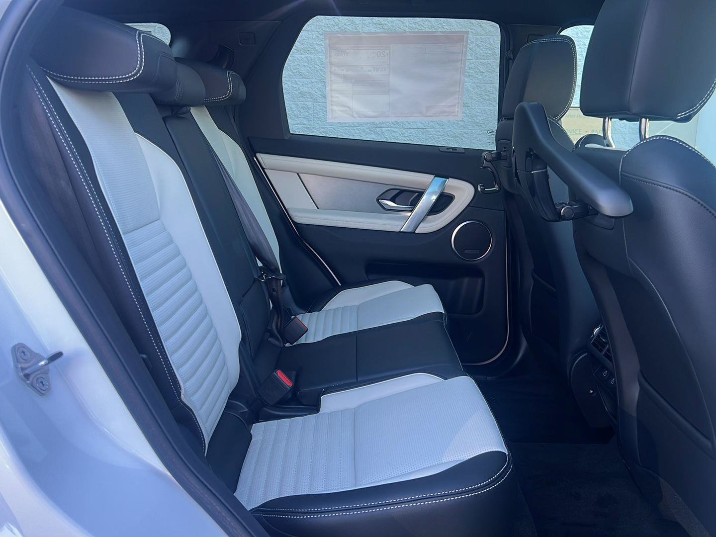 New 2026 Land Rover Discovery Sport Landmark AWD/4WD image 26