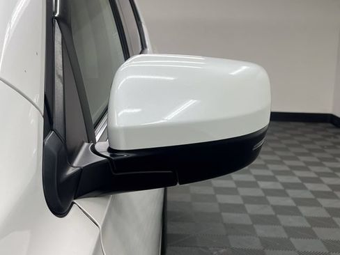 Used 2025 Honda Pilot Elite image 22