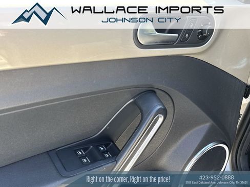 Used 2013 Volkswagen Beetle 2.5 FWD image 13