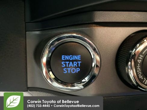 Used 2019 Toyota Tacoma TRD Off-Road image 22