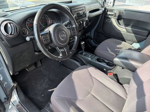 Used 2015 Jeep Wrangler Sport w/ Quick Order Package 24S AWD/4WD image 24