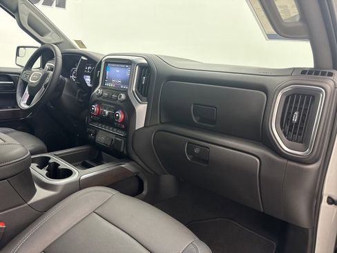 Used 2022 GMC Sierra 1500 SLT w/ SLT Premium Package image 33