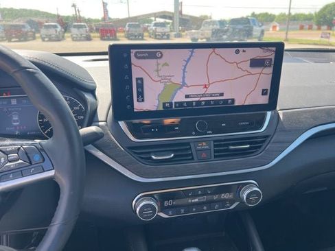 Used 2024 Nissan Altima 2.5 SL AWD/4WD image 15